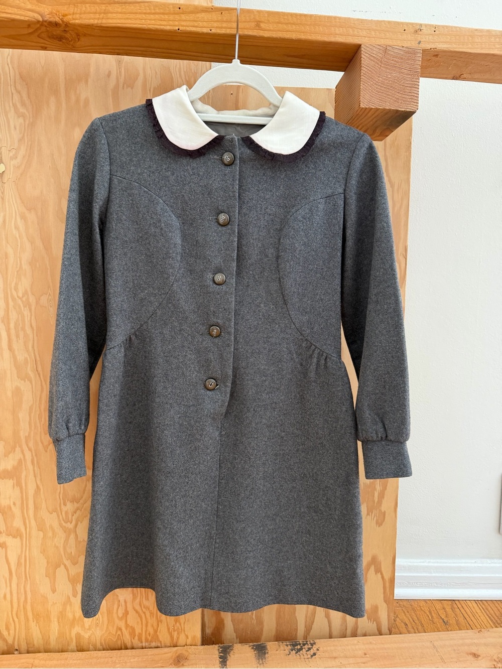Vintage Gray Mini Dress with Cream Peter Pan Collar